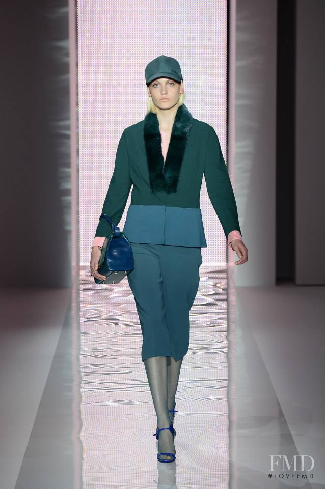Max Mara Marvelous fashion show for Spring/Summer 2013