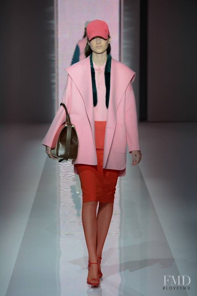 Max Mara Marvelous fashion show for Spring/Summer 2013