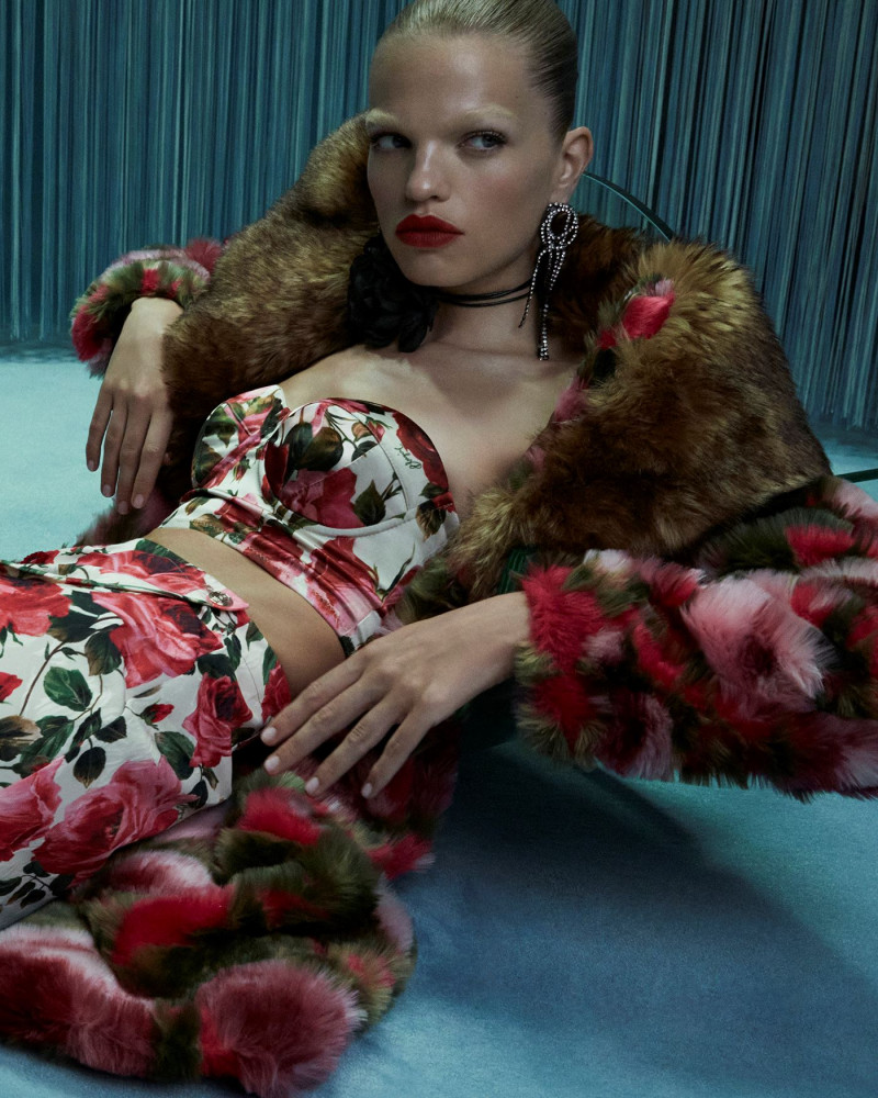 Daphne Groeneveld featured in  the be Blumarine advertisement for Autumn/Winter 2023