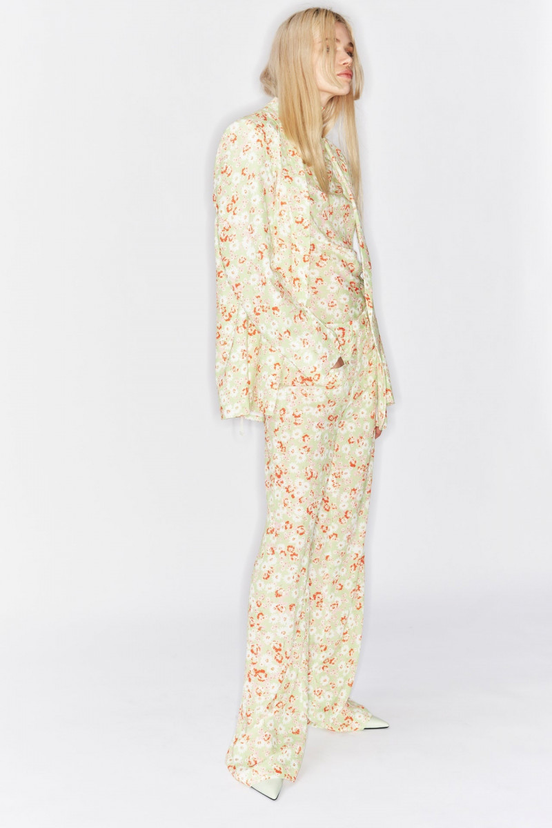 Stella Lucia featured in  the N° 21 lookbook for Resort 2024