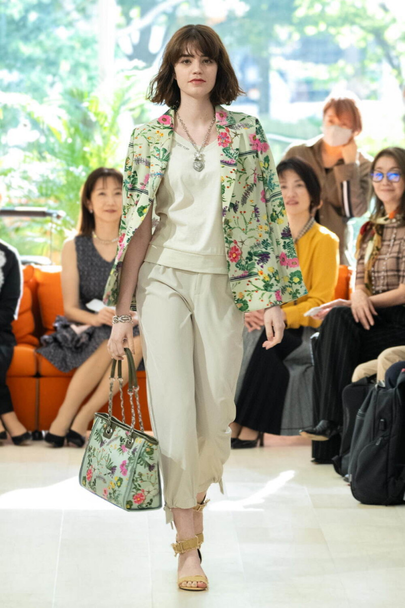 Yuki Torii fashion show for Spring/Summer 2024