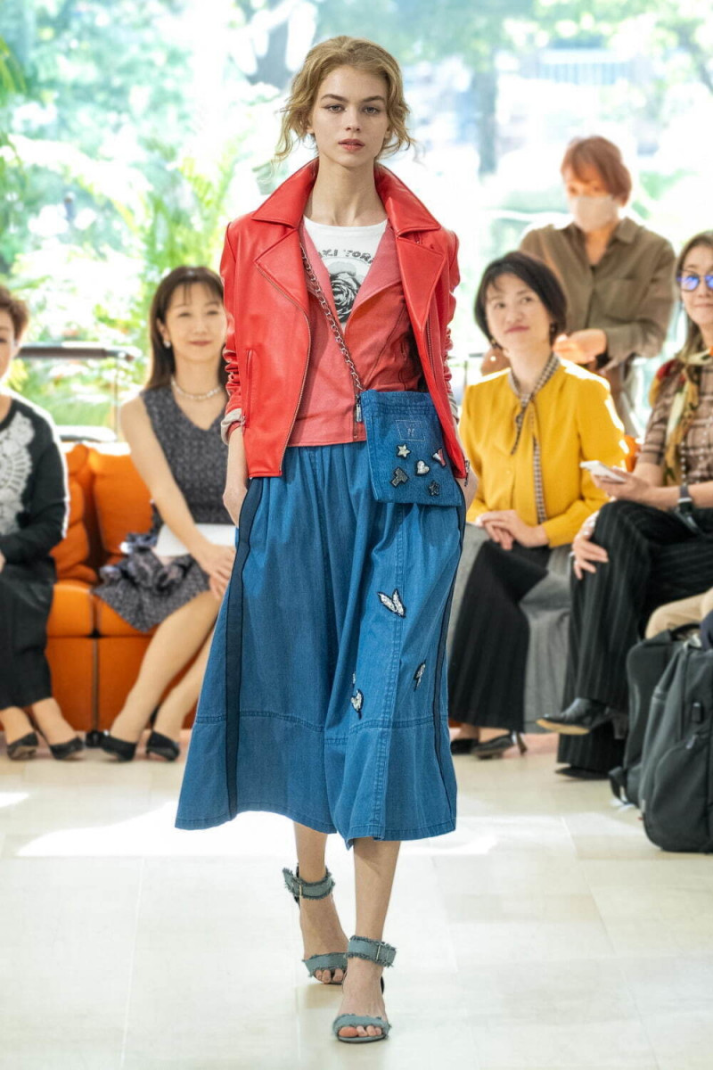 Yuki Torii fashion show for Spring/Summer 2024