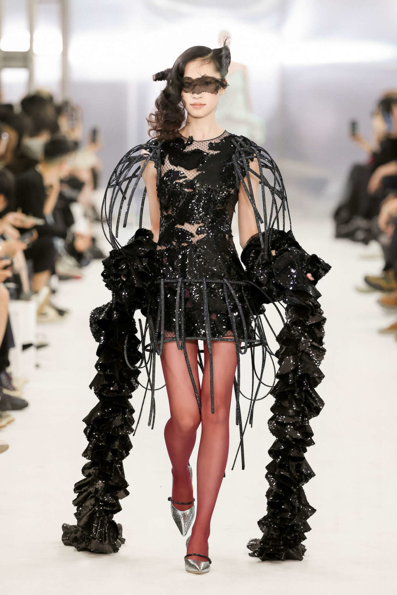 Louis Shengtao Chen fashion show for Spring/Summer 2024