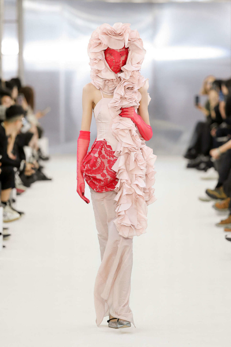 Louis Shengtao Chen fashion show for Spring/Summer 2024