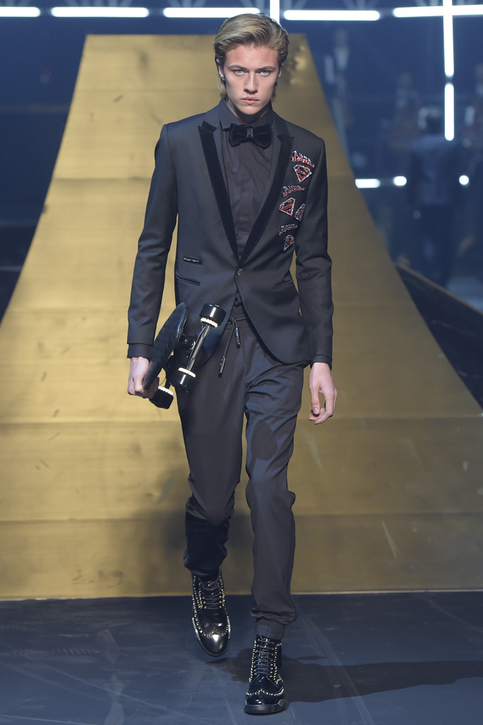 Lucky Blue Smith featured in  the Philipp Plein fashion show for Autumn/Winter 2016