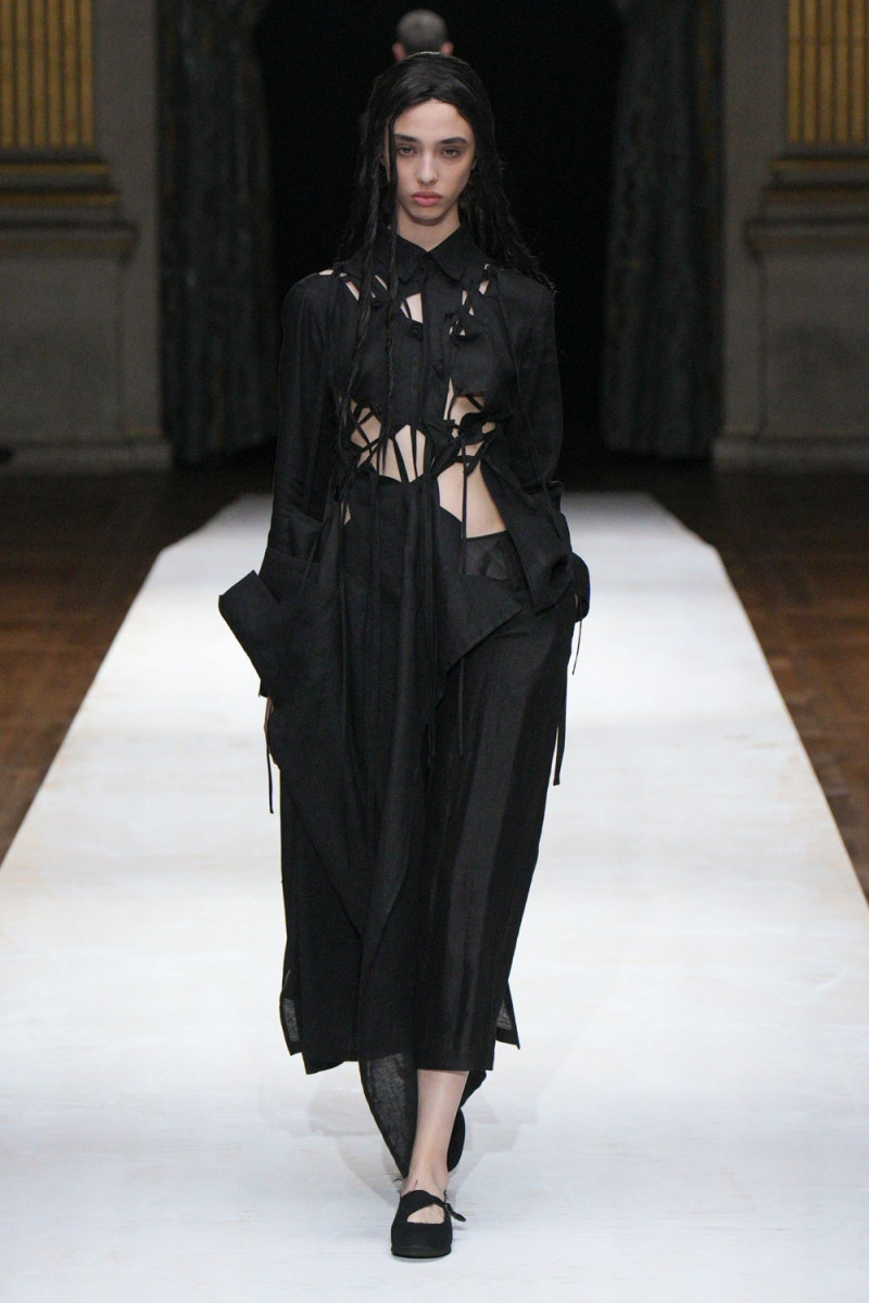 Yohji Yamamoto fashion show for Spring/Summer 2024