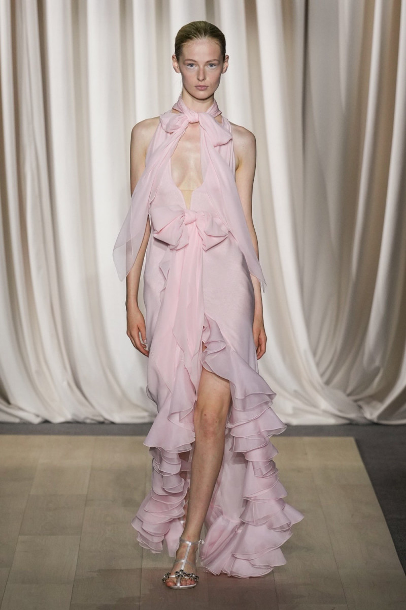 Giambattista Valli fashion show for Spring/Summer 2024