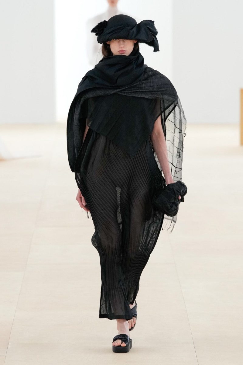 Issey Miyake fashion show for Spring/Summer 2024