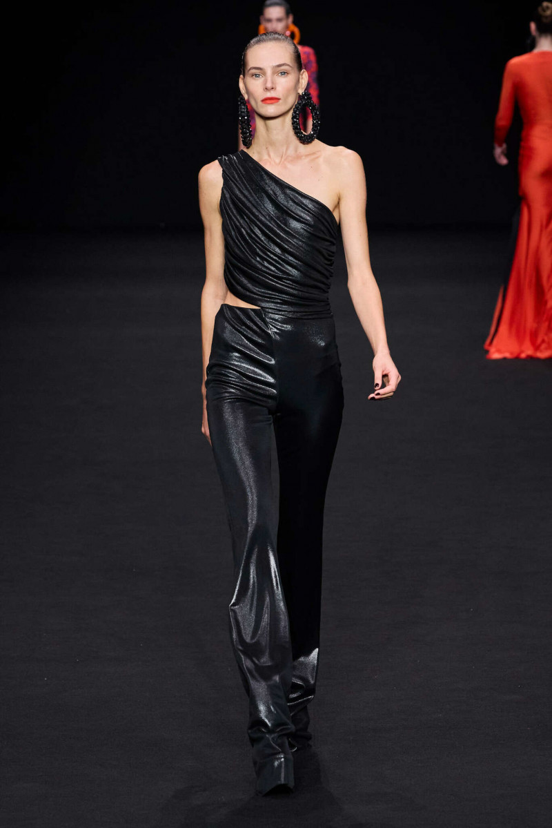 Chiara Boni La Petite Robe fashion show for Spring/Summer 2024