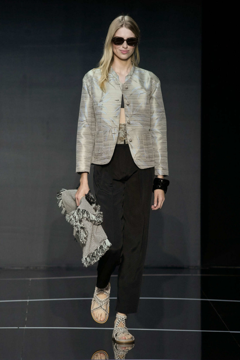 Olga Holinka featured in  the Emporio Armani fashion show for Spring/Summer 2024