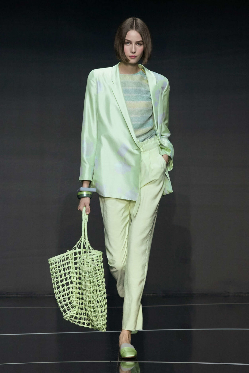 Zuzia Wudarska featured in  the Emporio Armani fashion show for Spring/Summer 2024