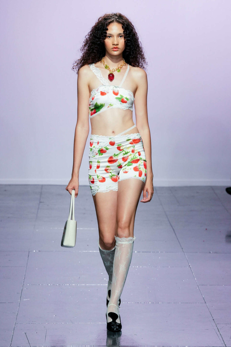 Yuhan Wang fashion show for Spring/Summer 2024