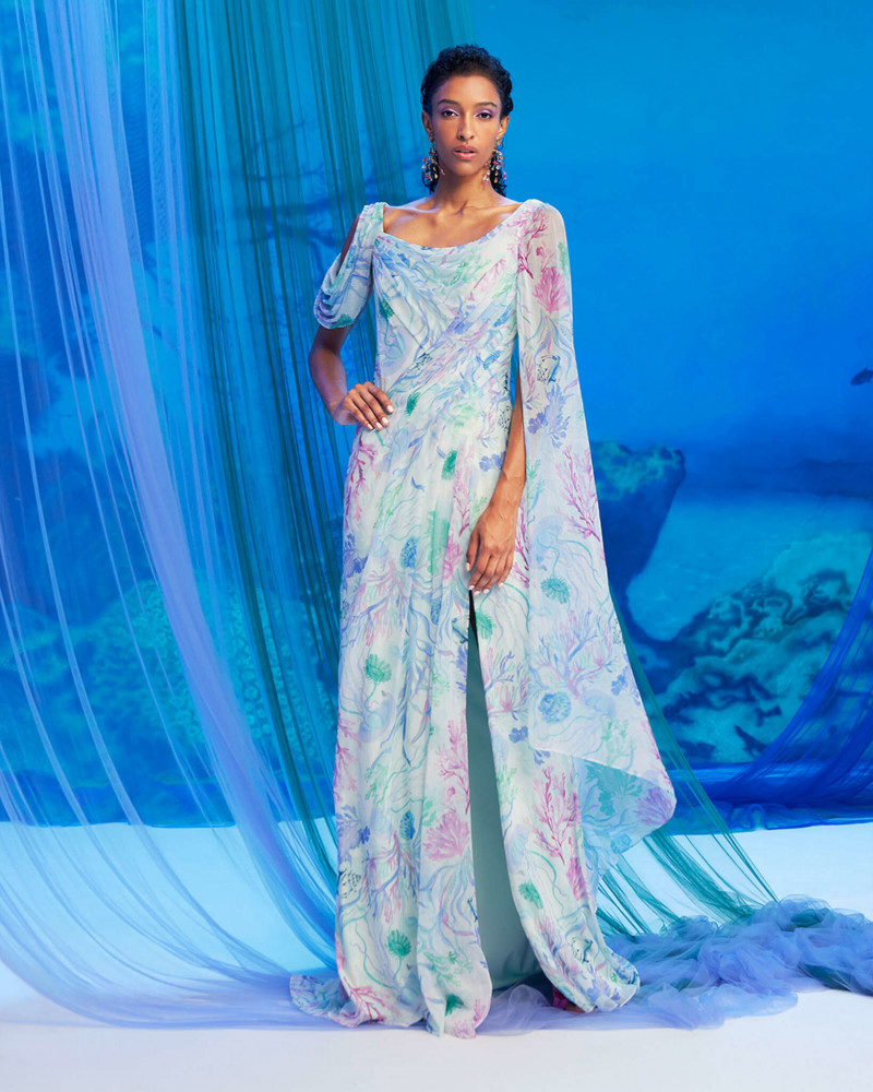 Tadashi Shoji fashion show for Spring/Summer 2024