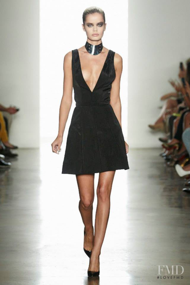 Frida Aasen featured in  the Cushnie Et Ochs fashion show for Spring/Summer 2014