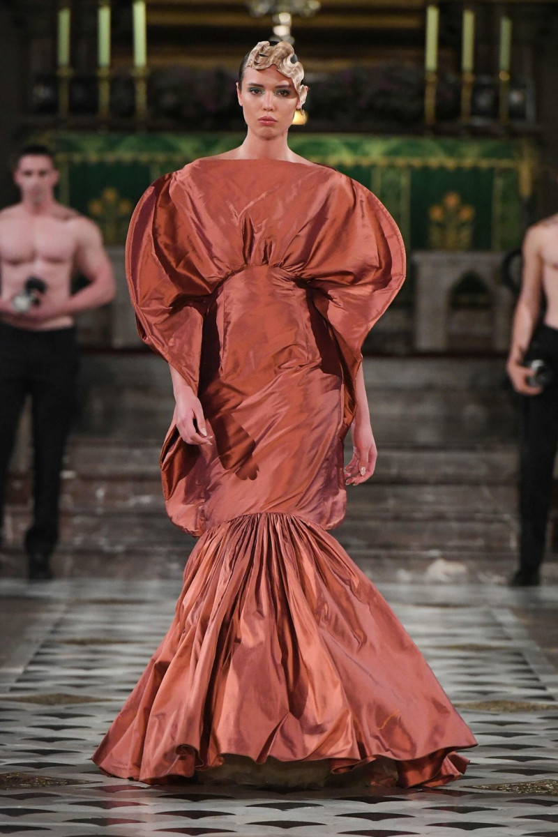 Lena Erziak fashion show for Autumn/Winter 2023