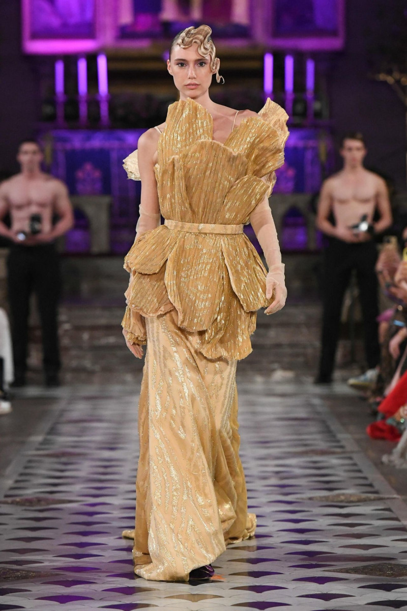 Lena Erziak fashion show for Autumn/Winter 2023