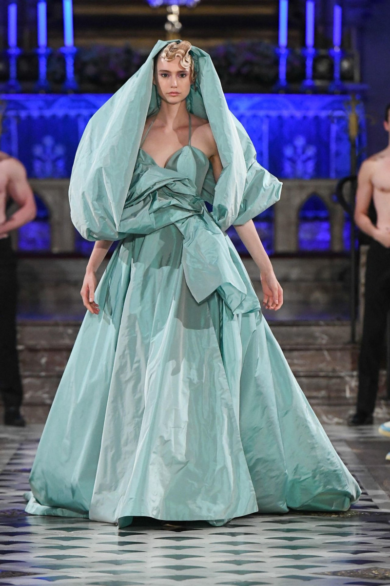 Lena Erziak fashion show for Autumn/Winter 2023