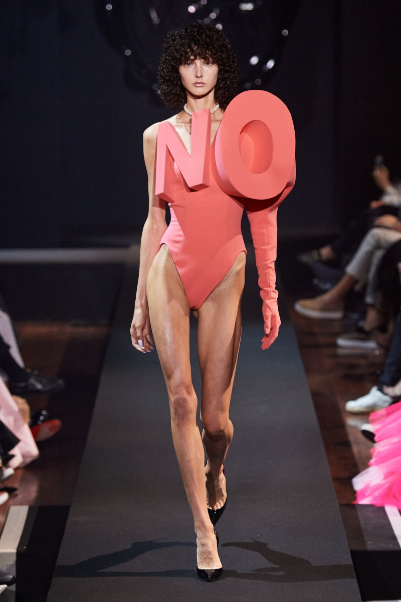 Viktor & Rolf fashion show for Autumn/Winter 2023