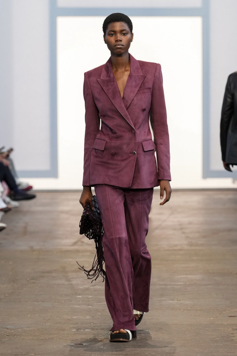 Gabriela Hearst fashion show for Spring/Summer 2024