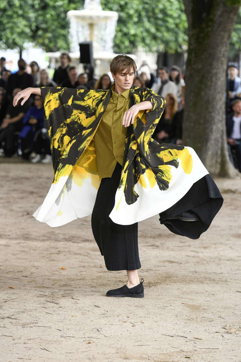 Homme Plissé Issey Miyake fashion show for Spring/Summer 2020