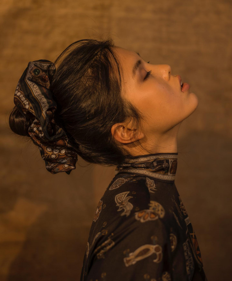 Maggie Yu featured in  the Sabina Savage advertisement for Autumn/Winter 2021