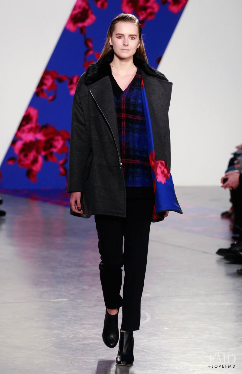 Lisanne de Jong featured in  the Thakoon fashion show for Autumn/Winter 2014