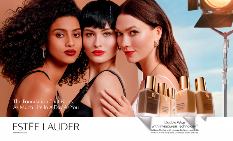 Grace Elizabeth featured in  the Estée Lauder advertisement for Autumn/Winter 2023