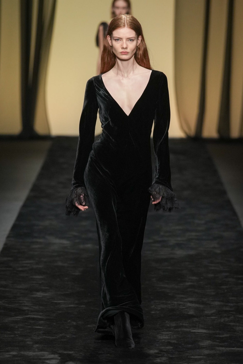 Alberta Ferretti fashion show for Autumn/Winter 2023