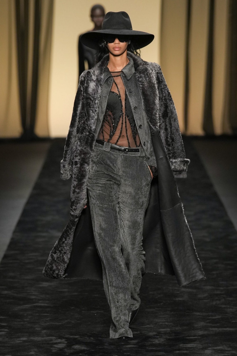 Alberta Ferretti fashion show for Autumn/Winter 2023