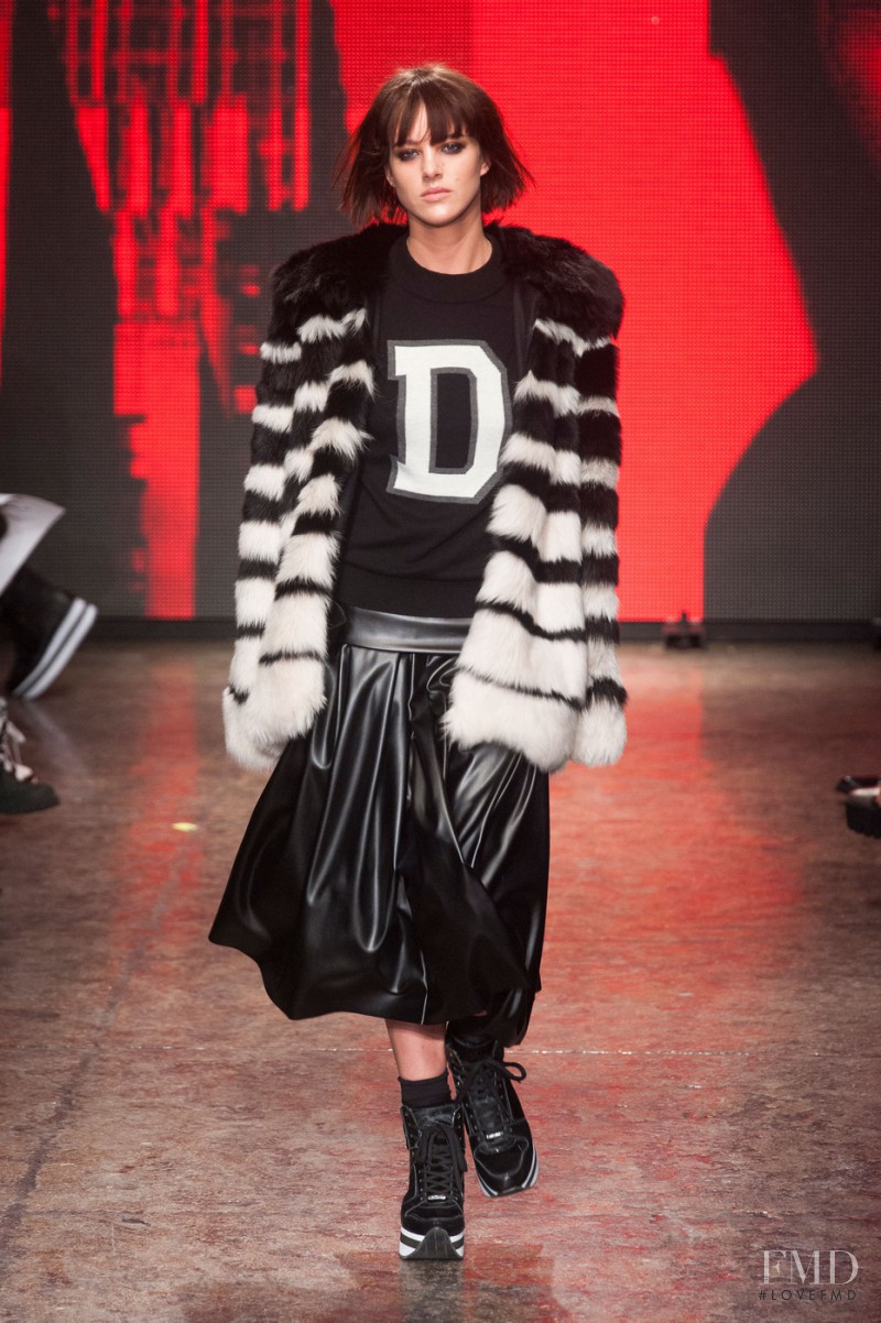 DKNY fashion show for Autumn/Winter 2014