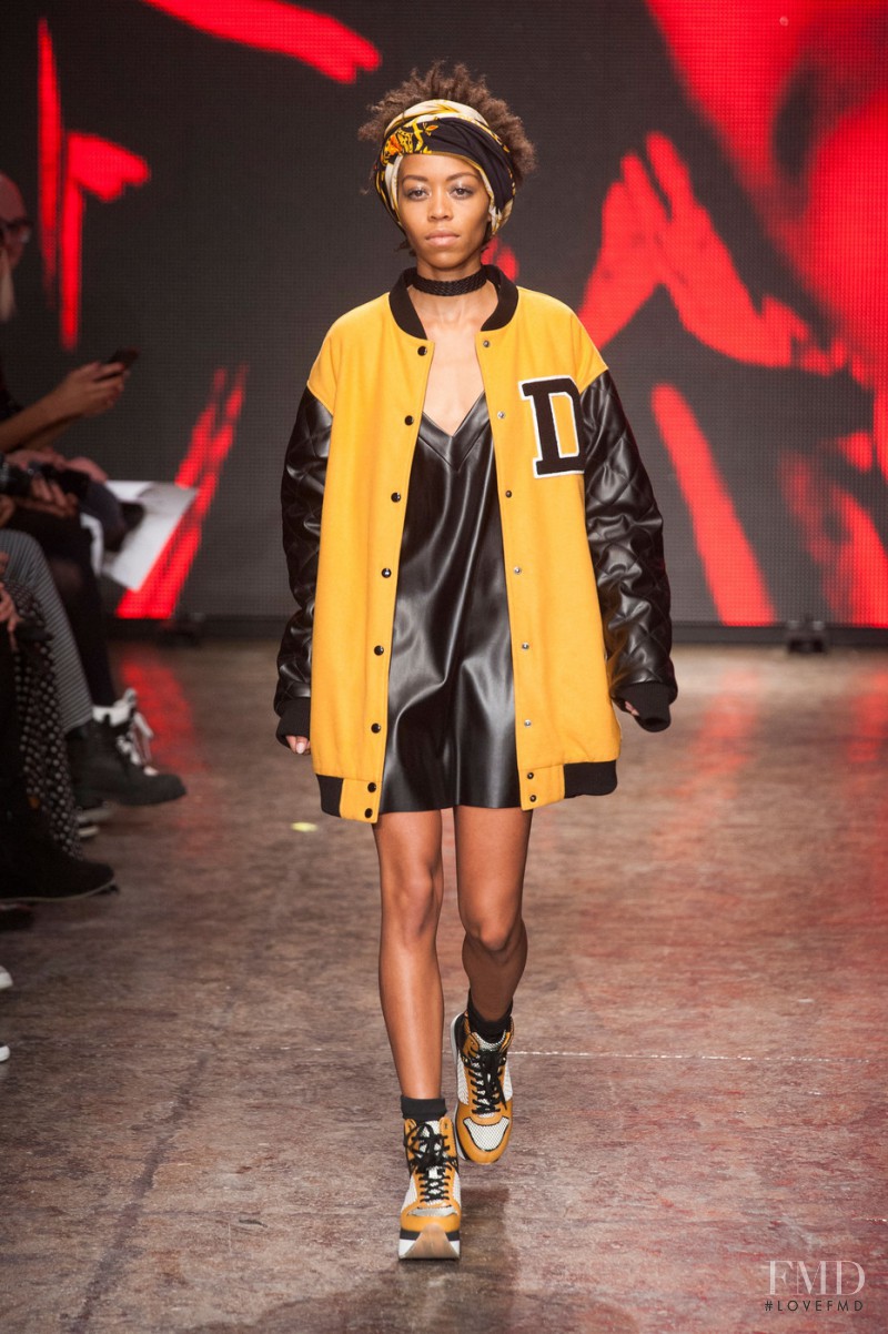 DKNY fashion show for Autumn/Winter 2014