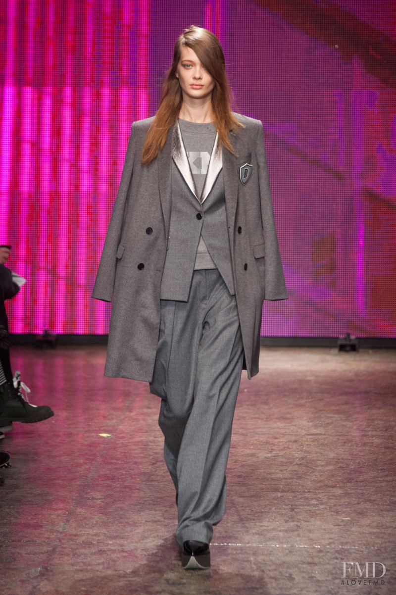 DKNY fashion show for Autumn/Winter 2014