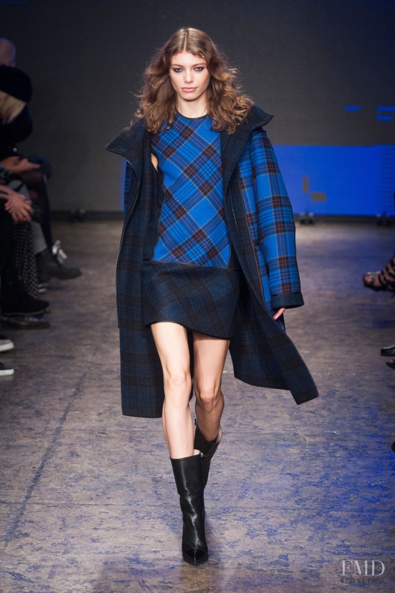 DKNY fashion show for Autumn/Winter 2014