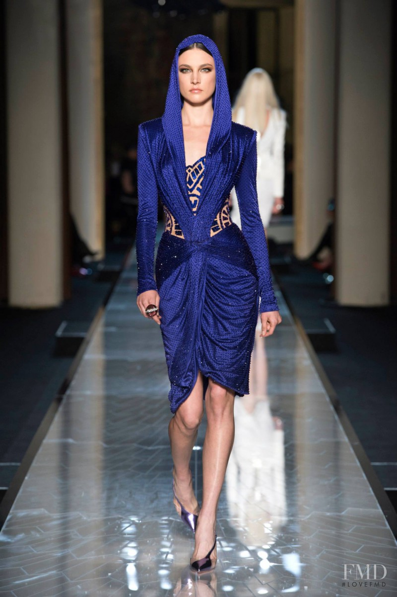 Jacquelyn Jablonski featured in  the Atelier Versace fashion show for Spring/Summer 2014