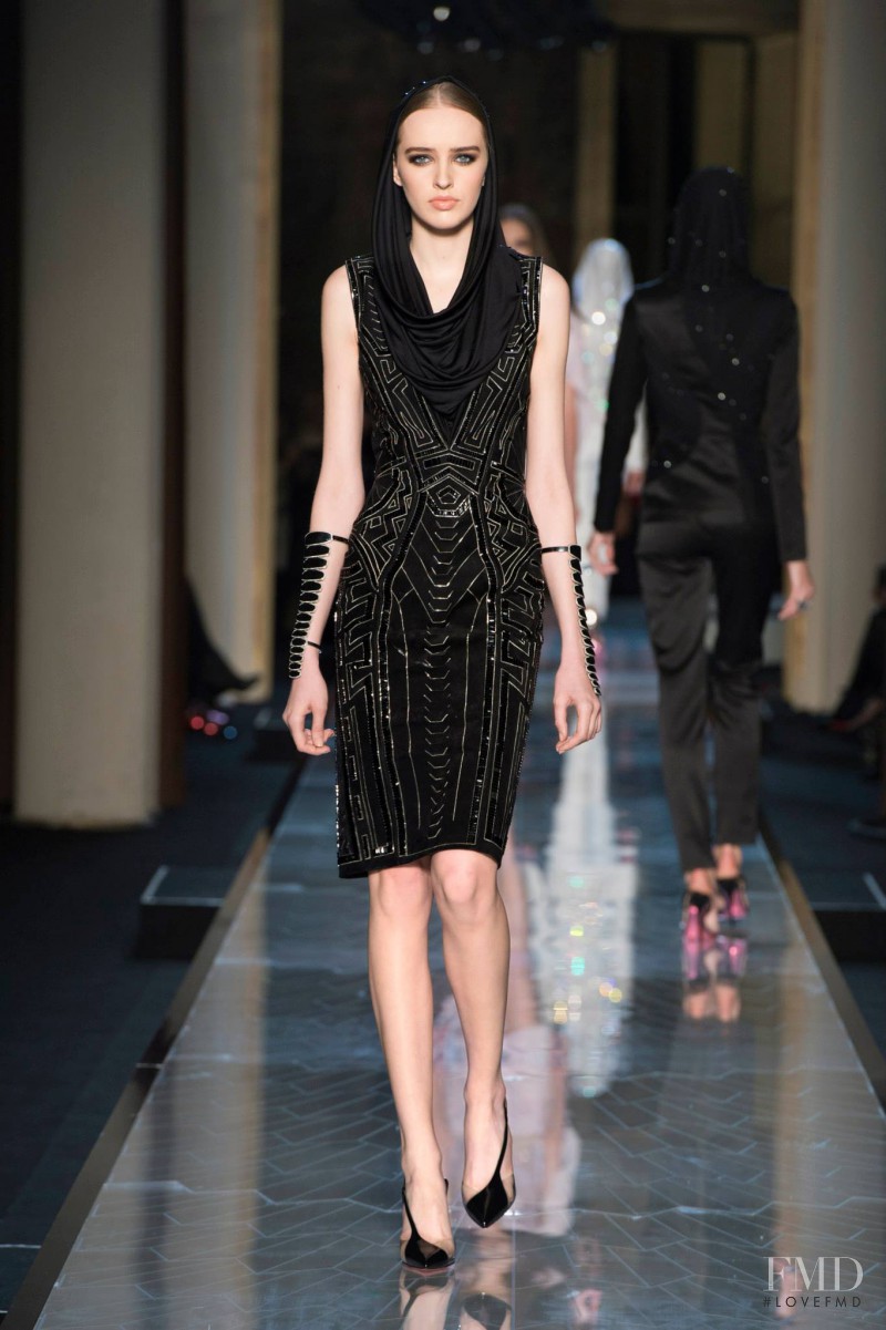 Agata Rudko featured in  the Atelier Versace fashion show for Spring/Summer 2014