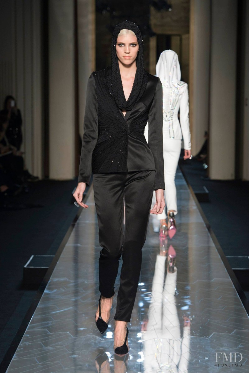 Devon Windsor featured in  the Atelier Versace fashion show for Spring/Summer 2014