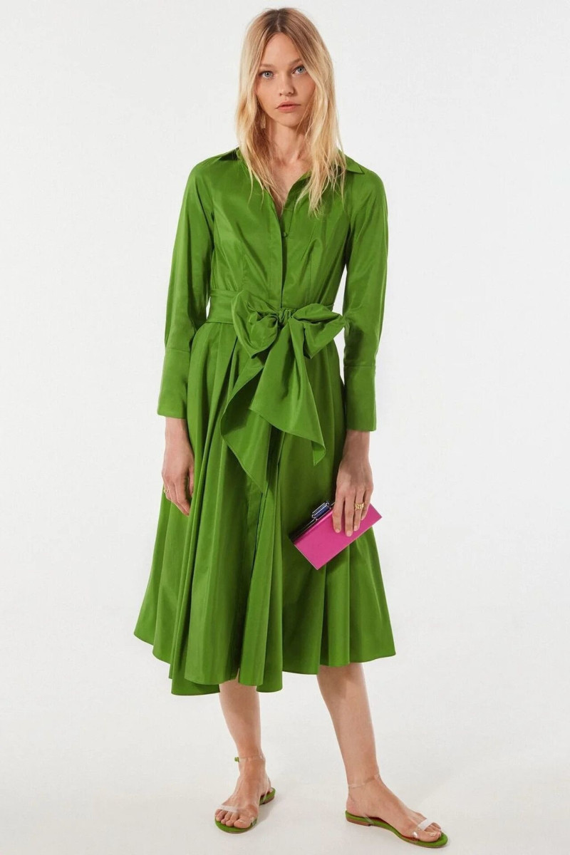 Sasha Pivovarova featured in  the CH Carolina Herrera lookbook for Resort 2023