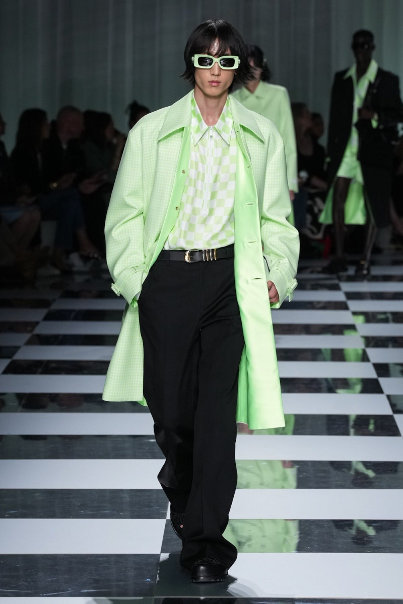 Meng Yu Qi featured in  the Versace fashion show for Spring/Summer 2024