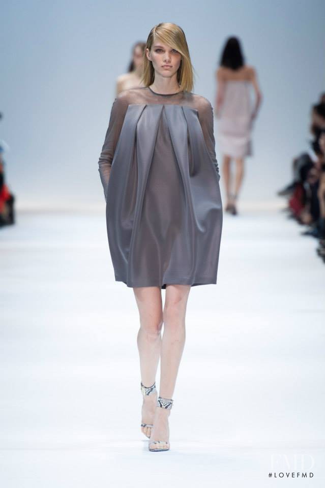 Irina Nikolaeva featured in  the Guy Laroche fashion show for Spring/Summer 2014