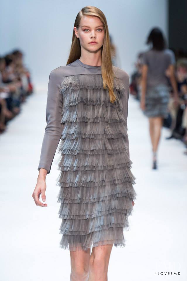 Carolin Loosen featured in  the Guy Laroche fashion show for Spring/Summer 2014