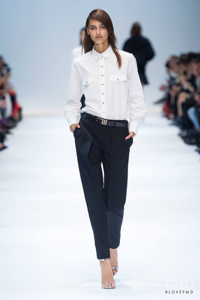 Vika Volkute featured in  the Guy Laroche fashion show for Spring/Summer 2014