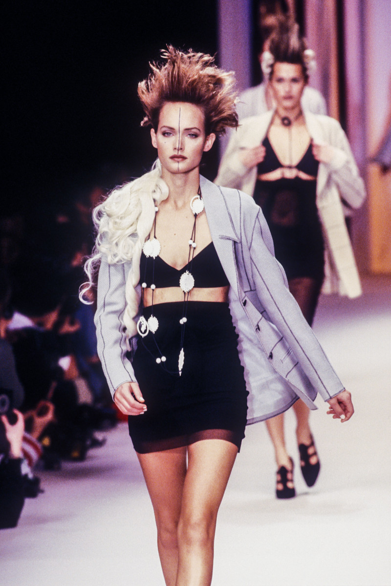 Amber Valletta featured in  the Karl Lagerfeld fashion show for Spring/Summer 1994