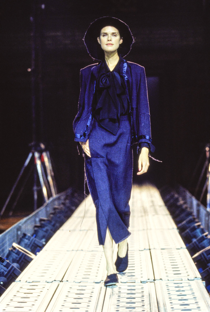 Yohji Yamamoto fashion show for Spring/Summer 1997