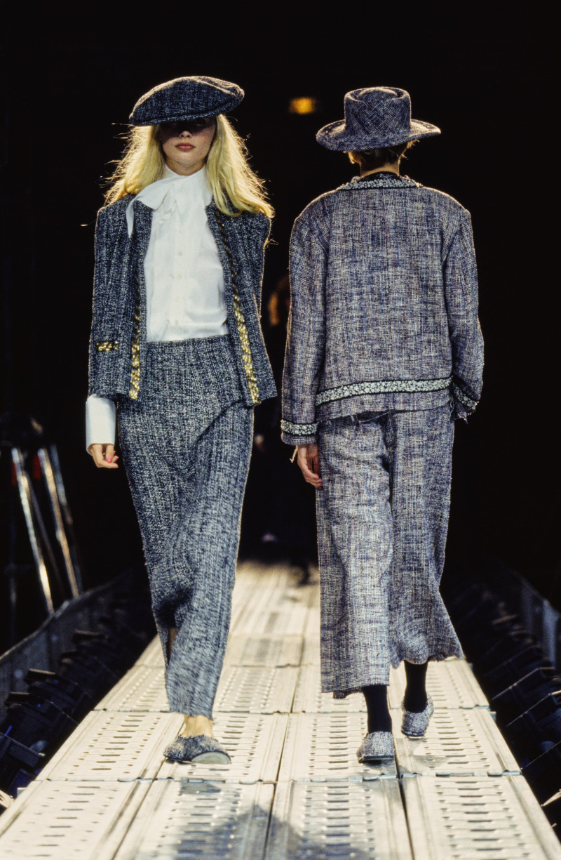 Kirsty Hume featured in  the Yohji Yamamoto fashion show for Spring/Summer 1997