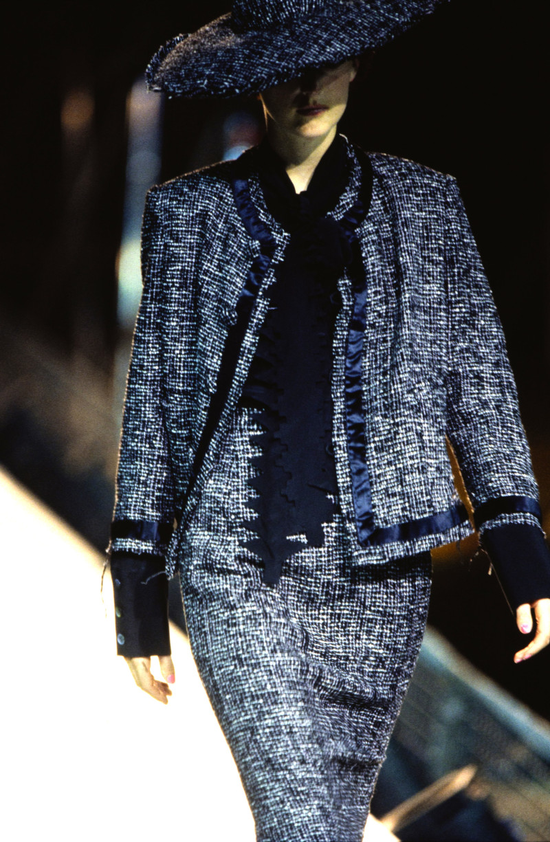 Stella Tennant featured in  the Yohji Yamamoto fashion show for Spring/Summer 1997
