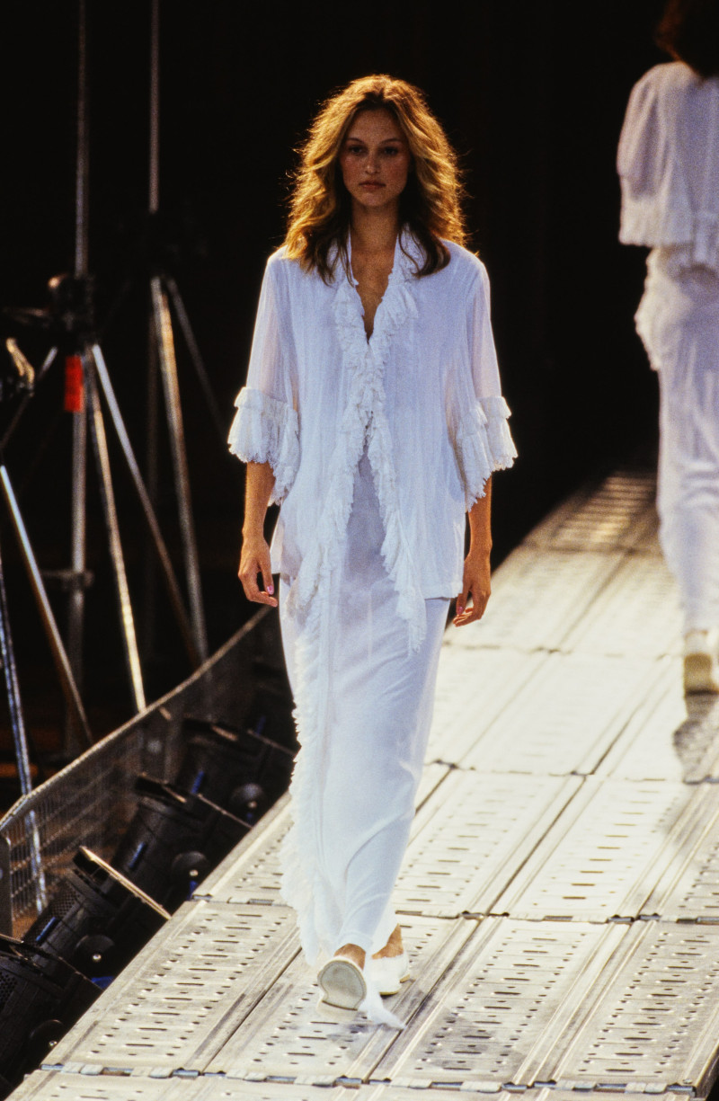 Liisa Winkler featured in  the Yohji Yamamoto fashion show for Spring/Summer 1997