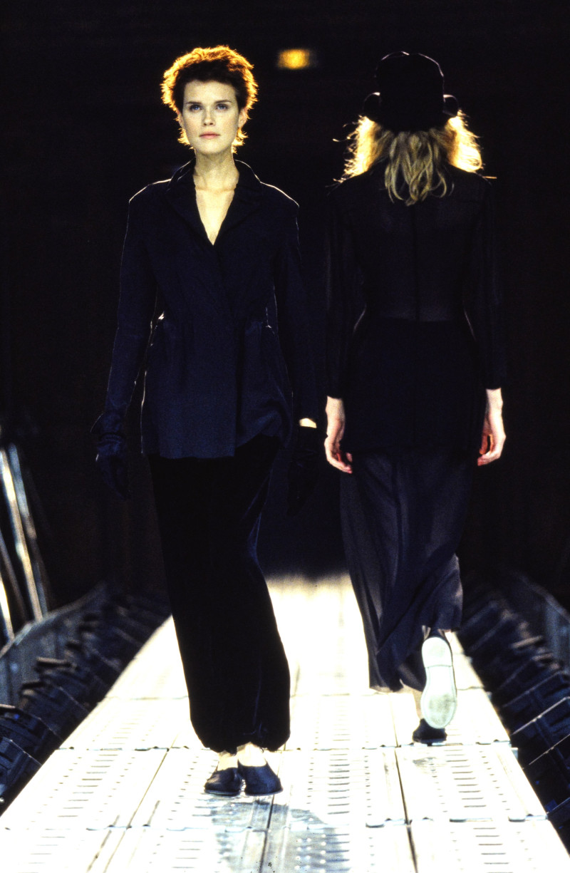 Yohji Yamamoto fashion show for Spring/Summer 1997