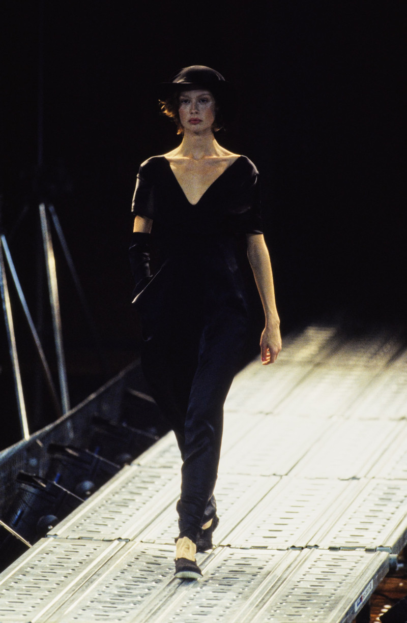 Yohji Yamamoto fashion show for Spring/Summer 1997