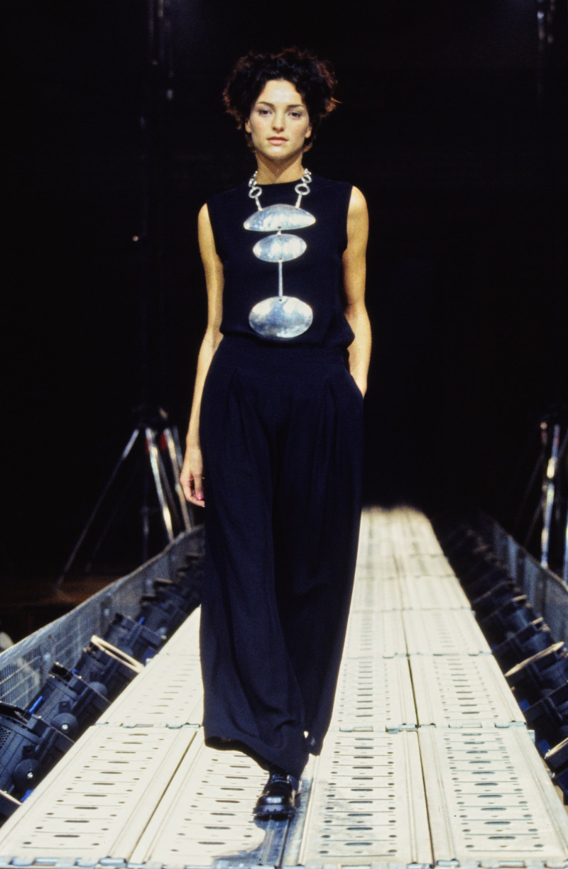 Yohji Yamamoto fashion show for Spring/Summer 1997