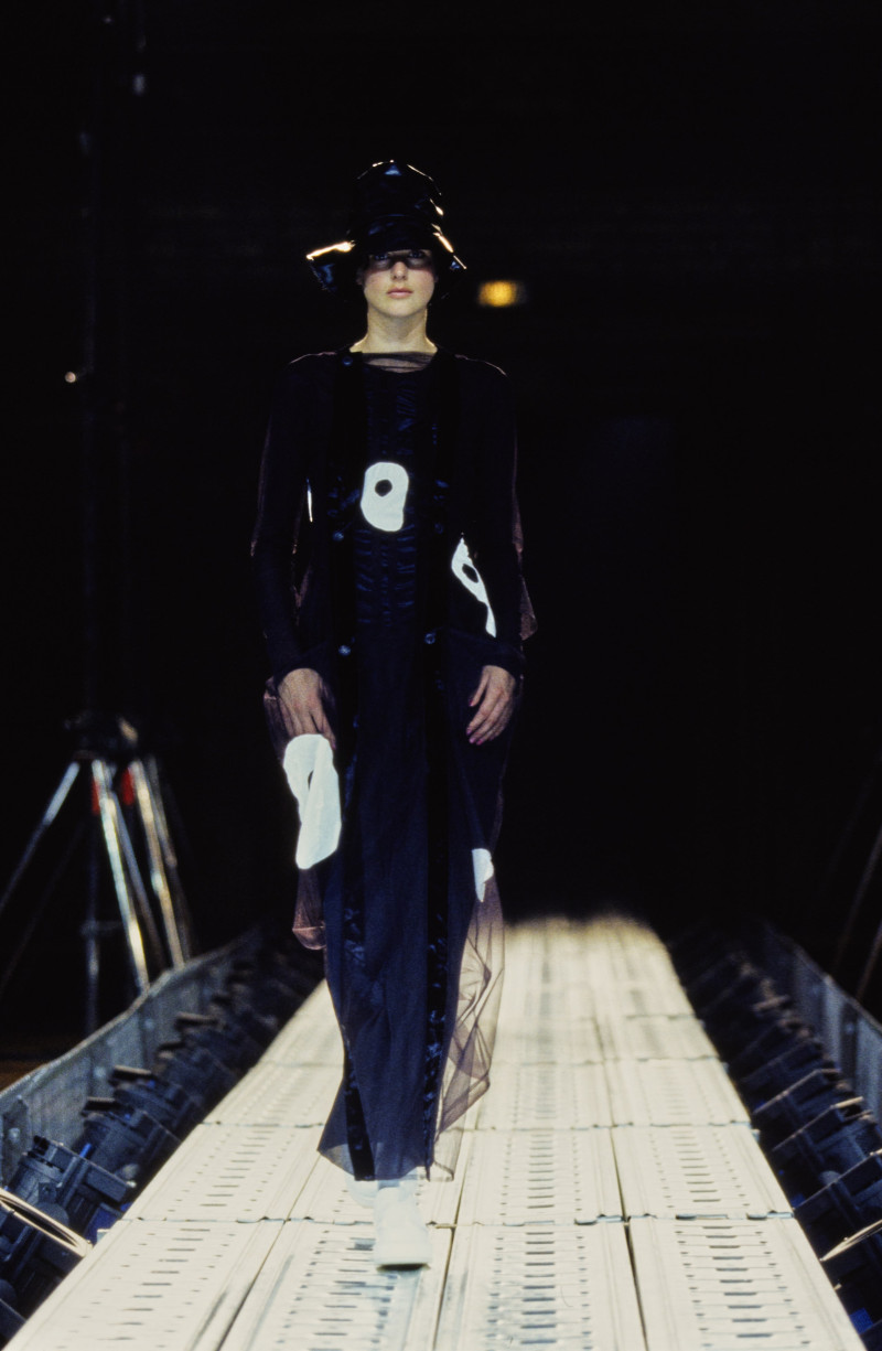 Stella Tennant featured in  the Yohji Yamamoto fashion show for Spring/Summer 1997